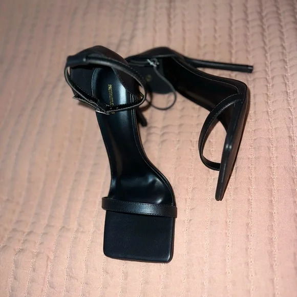 NWOT PLT Black Clover Barely There Square Toe Strappy Heels - Picture 8 of 16